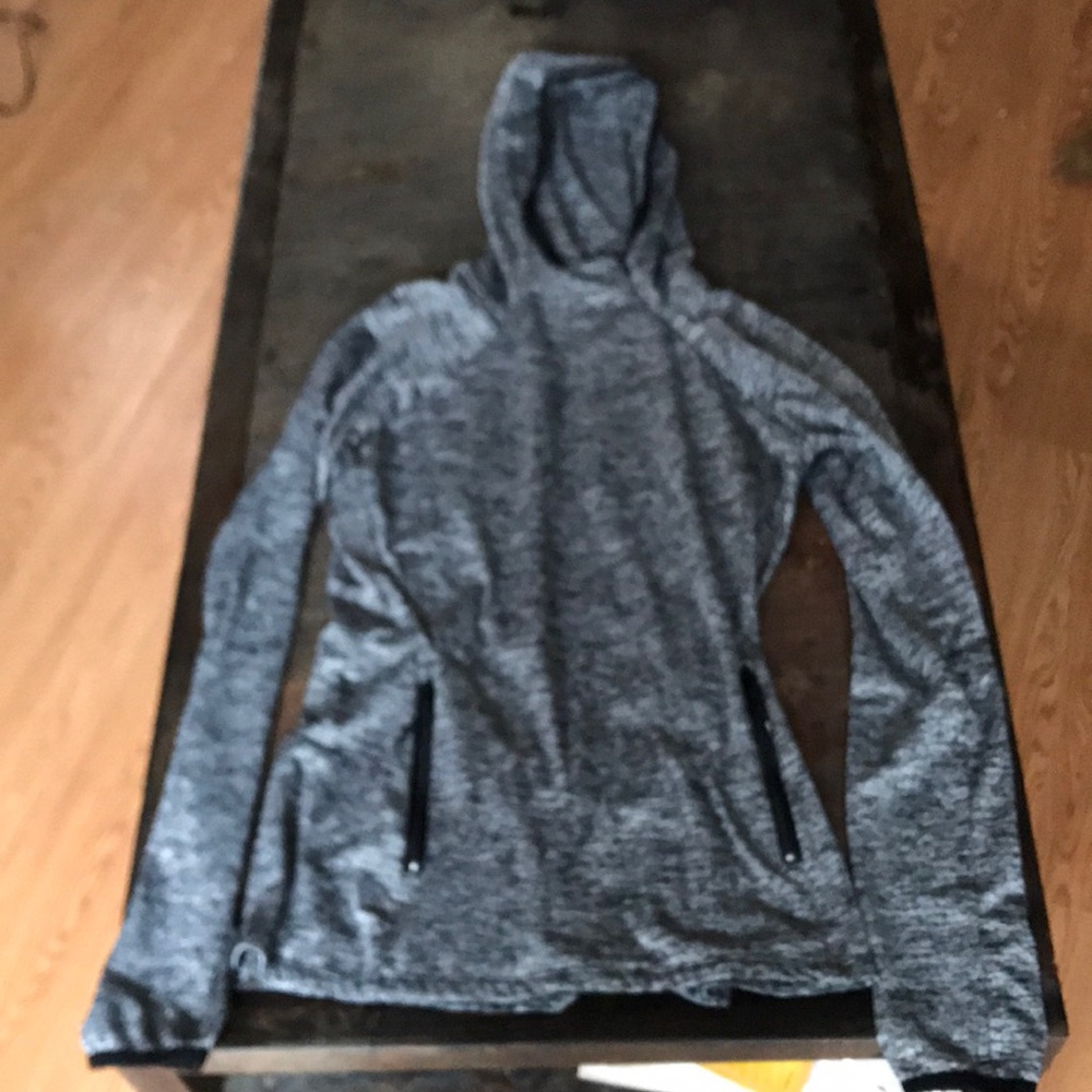 Active sweater